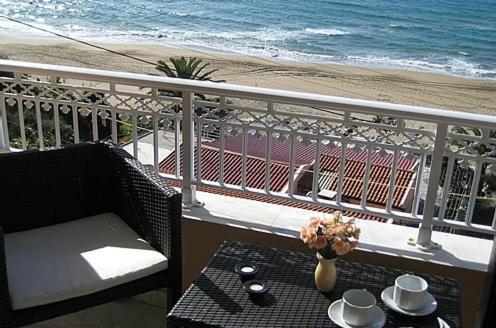 Naftis Apartments Пелекас Екстер'єр фото